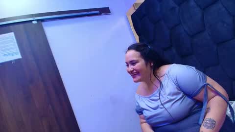 MiaRouse online show from January 2026 03:25:02 PM