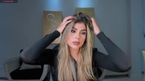 Mia Silva online show from May 2026 11:15:01 AM