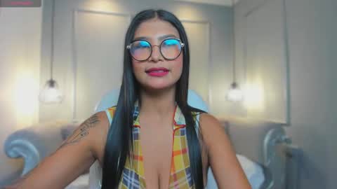 Snapshot of miasmit_ chatting on March 2026 03:01:01 AM Mia online show from March 2026 03:01:01 AM