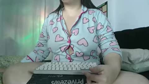 Snapshot of miasp chatting on May 2026 11:01:04 PM MiaSP online show from May 2026 11:01:04 PM