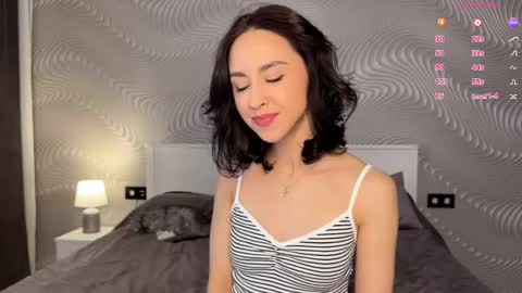 Snapshot of miasweetashoney chatting on April 2026 08:08:01 AM Mia online show from April 2026 08:08:01 AM
