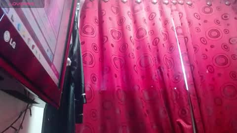 Mariana online show from October 2025 11:51:02 AM