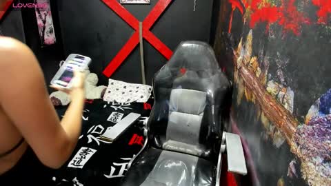 Mariana online show from November 2025 12:27:02 PM