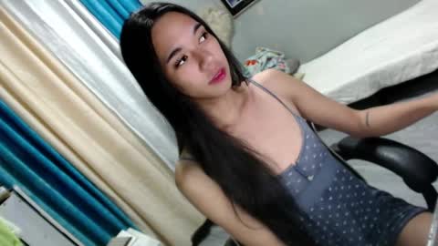 Mia online show from January 2025 07:43:01 PM