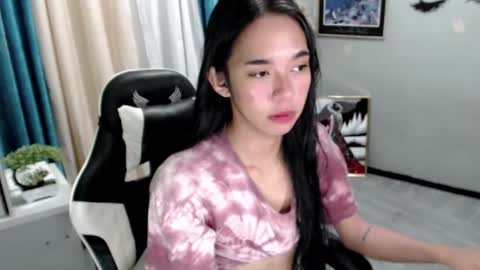 Mia online show from January 2025 07:18:01 PM