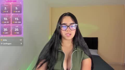 Snapshot of miavarela_ chatting on September 2025 05:17:02 AM Mia Varela online show from September 2025 05:17:02 AM
