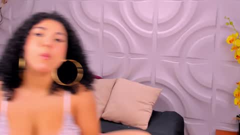 Snapshot of miawoderfull chatting on January 2025 03:31:02 AM Mia online show from January 2025 03:31:02 AM