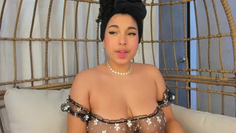 Snapshot of miawoderfull chatting on February 2025 08:39:02 AM Mia online show from February 2025 08:39:02 AM