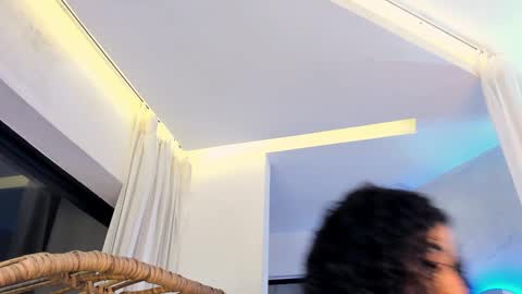 Snapshot of miawoderfull chatting on February 2025 03:34:02 AM Mia online show from February 2025 03:34:02 AM