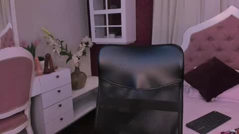 Snapshot of miawoderfull chatting on March 2025 06:35:01 AM Mia online show from March 2025 06:35:01 AM