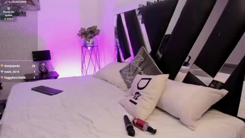 MiaIron online show from April 2026 01:41:02 PM