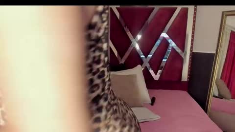 micaelahott_ online show from November 2025 02:44:01 AM