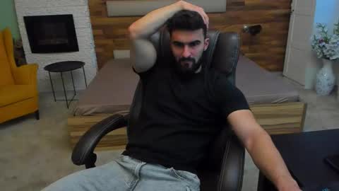 MicahLane online show from November 2025 05:28:02 AM