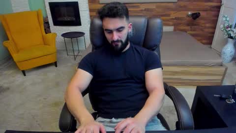 MicahLane online show from November 2025 05:39:01 AM