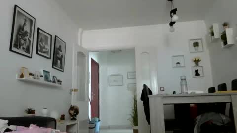 MILO MIAMI online show from June 2026 04:20:02 PM