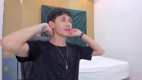 Michael online show from December 2025 12:01:02 PM