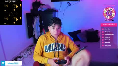 Snapshot of michael_kendall0 chatting on February 2025 12:17:01 AM michael independent model  online show from February 2025 12:17:01 AM