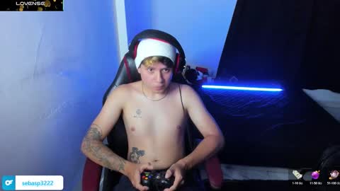 Snapshot of michael_kendall0 chatting on October 2025 01:08:02 AM michael independent model  online show from October 2025 01:08:02 AM