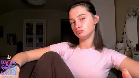 Emily online show from November 2025 02:06:02 PM