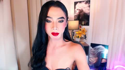 michaelagoddess online show from December 2025 03:28:02 PM