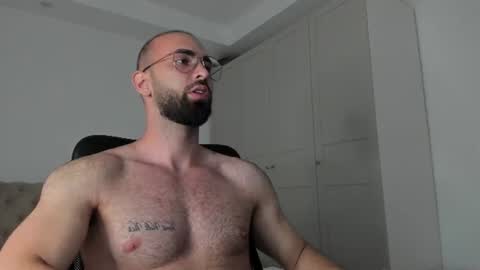 MichaelEvansx online show from June 2026 05:45:01 PM