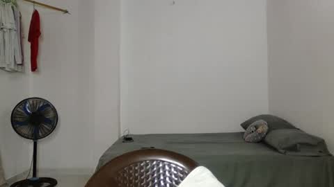 MichelandDavid online show from December 2025 06:58:02 PM