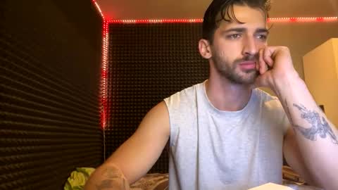 michelemagnetico online show from November 2025 10:14:01 PM