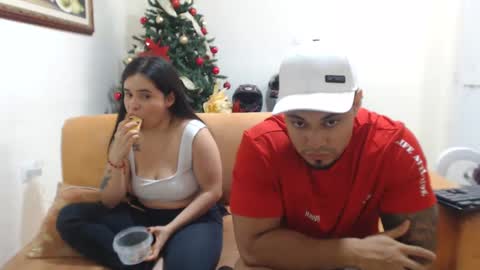 Snapshot of michelle_allen0104 chatting on January 2025 05:15:02 PM michelle_allen0104 online show from January 2025 05:15:02 PM