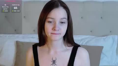 Snapshot of michelle_roux chatting on December 2025 12:35:02 PM Michelle online show from December 2025 12:35:02 PM