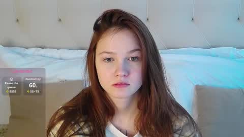 Snapshot of michelle_roux chatting on February 2026 08:29:02 PM Michelle online show from February 2026 08:29:02 PM