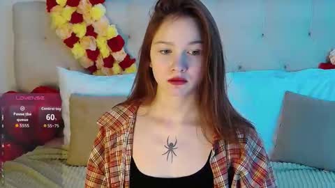 Snapshot of michelle_roux chatting on February 2026 08:05:02 PM Michelle online show from February 2026 08:05:02 PM