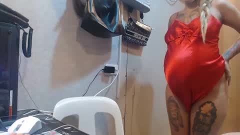 Snapshot of michelle_ux chatting on October 2025 07:50:02 AM michelle_ux online show from October 2025 07:50:02 AM