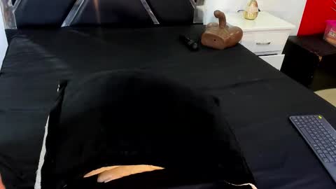 Michelle online show from October 2025 12:04:02 PM