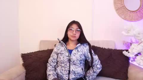 Snapshot of michellnight_ chatting on June 2026 08:03:01 AM Michel online show from June 2026 08:03:01 AM