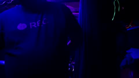 Snapshot of mickdollz chatting on October 2025 08:11:02 AM mickdollz online show from October 2025 08:11:02 AM