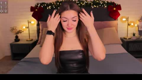 micky___love online show from December 2025 08:46:01 PM