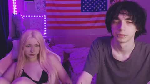 Snapshot of midnight_memories chatting on February 2026 12:59:01 AM Kai and Angel online show from February 2026 12:59:01 AM