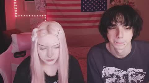 Snapshot of midnight_memories chatting on February 2026 01:00:02 AM Kai and Angel online show from February 2026 01:00:02 AM