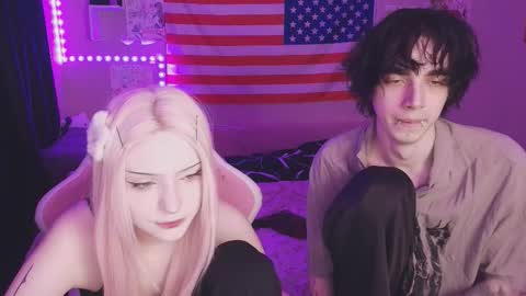 Snapshot of midnight_memories chatting on February 2026 01:02:01 AM Kai and Angel online show from February 2026 01:02:01 AM