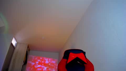 Pola  INDEPENDENT MODEL online show from February 2025 12:38:02 PM