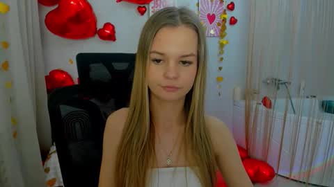 Snapshot of midnighteaura chatting on February 2026 02:53:01 AM midnighteaura online show from February 2026 02:53:01 AM