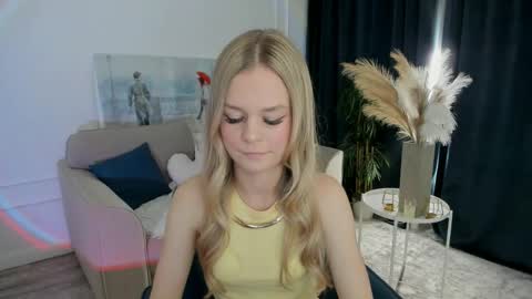 midnighteaura online show from June 2026 07:26:02 PM