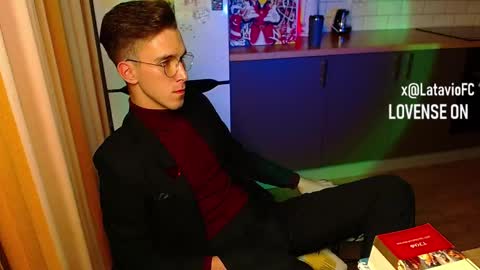 Snapshot of midnighter__ chatting on September 2025 03:19:02 AM Alexey or just Alex online show from September 2025 03:19:02 AM