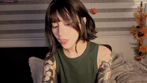 midori__san online show from December 2025 01:04:02 AM