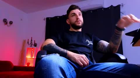 MightyAaron online show from October 2025 02:46:02 AM