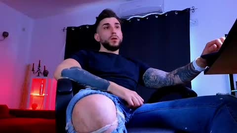 MightyAaron online show from June 2026 04:53:02 PM