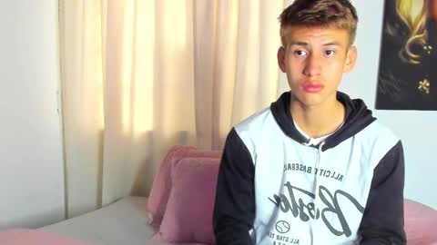 Snapshot of miguel_hz chatting on December 2024 03:58:01 PM Miguel Hernandez online show from December 2024 03:58:01 PM