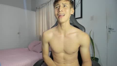 Snapshot of miguel_hz chatting on January 2025 05:15:01 PM Miguel Hernandez online show from January 2025 05:15:01 PM