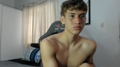 Snapshot of miguel_hz chatting on February 2025 02:57:01 PM Miguel Hernandez online show from February 2025 02:57:01 PM