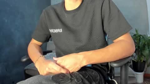 Snapshot of miguel_hz chatting on March 2025 09:37:02 PM Miguel Hernandez online show from March 2025 09:37:02 PM